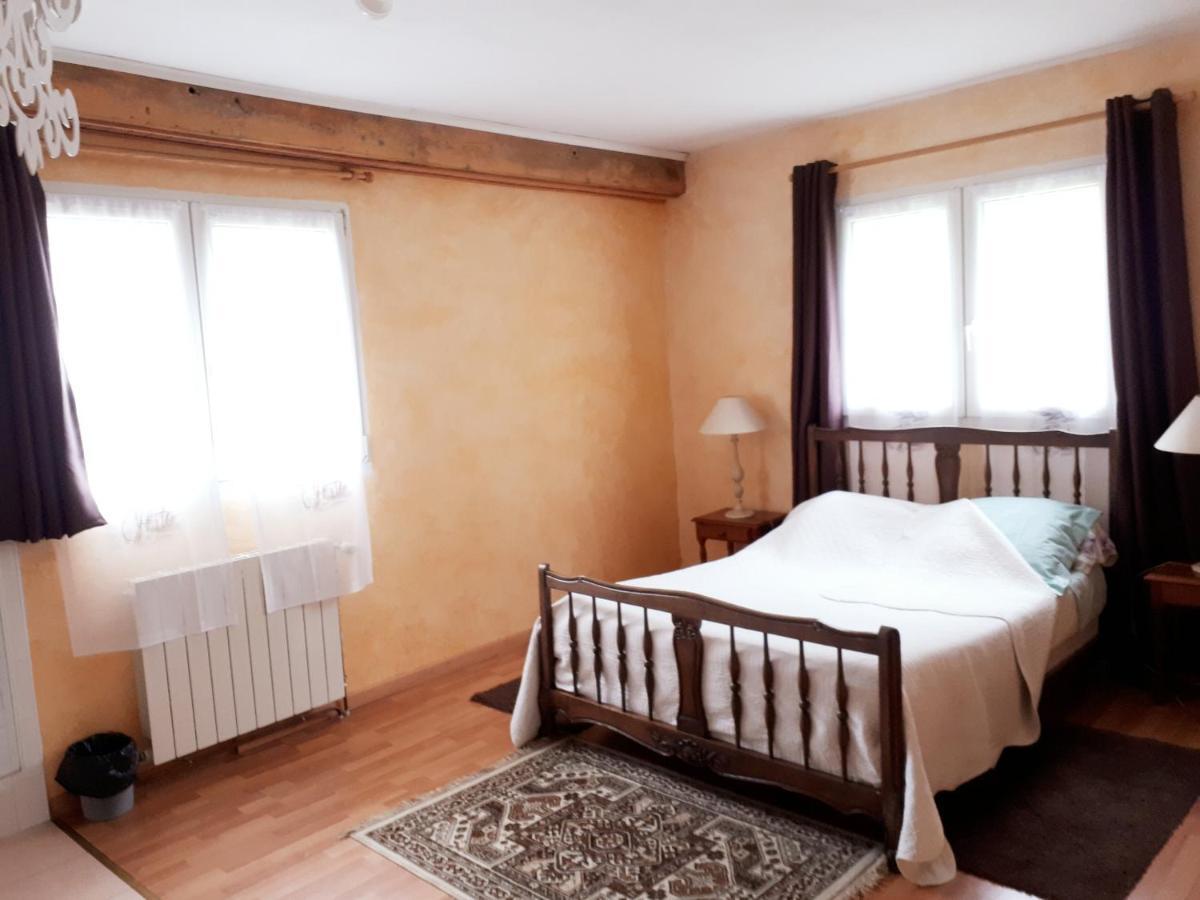 Chambres D'Hotes La Noyeraie Izeron Buitenkant foto