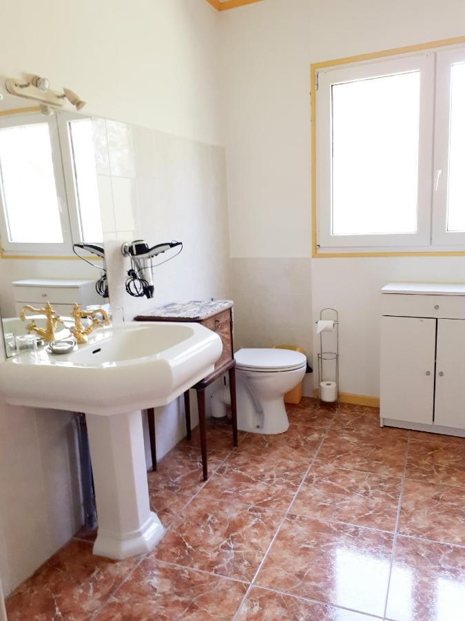 Chambres D'Hotes La Noyeraie Izeron Buitenkant foto