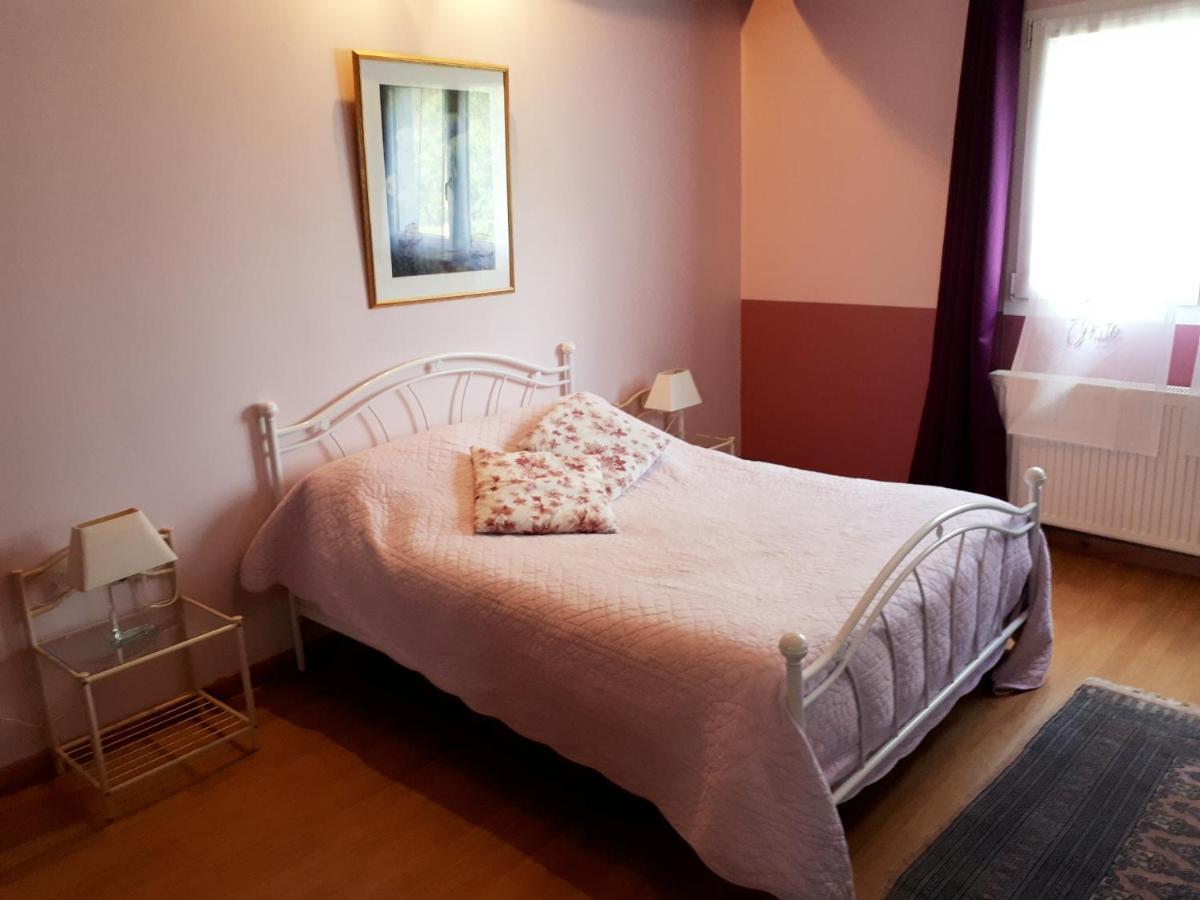 Chambres D'Hotes La Noyeraie Izeron Buitenkant foto